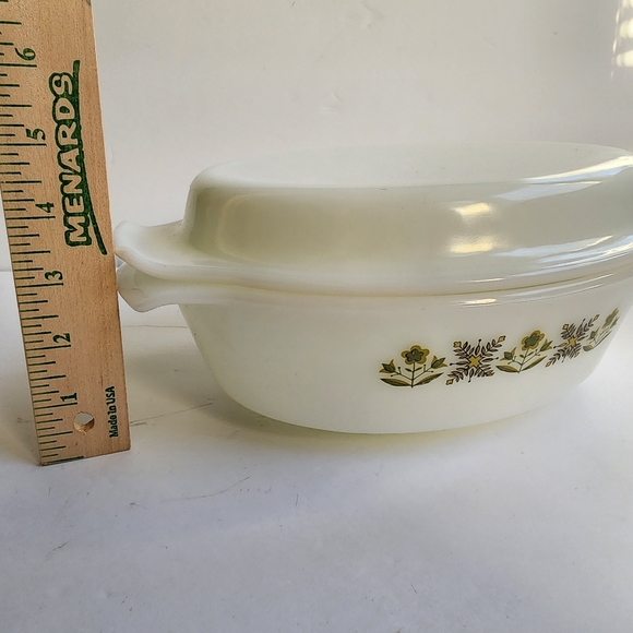 Anchor Hocking green Meadow casserole dish with lid - Picture 4 of 8